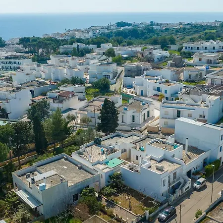 Leuca Mon